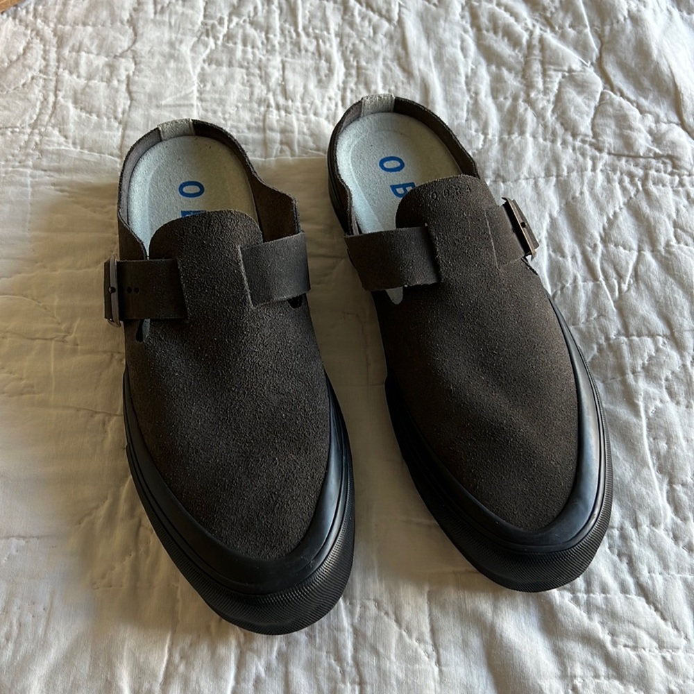 OBRA Suede Mules